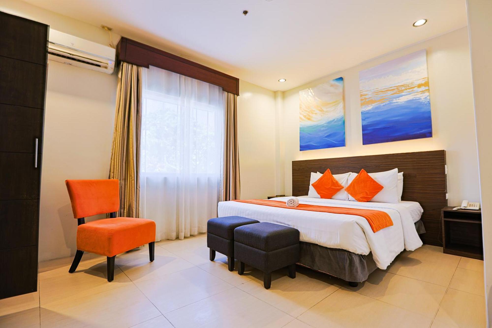 Holiday Suites Puerto Princesa Εξωτερικό φωτογραφία