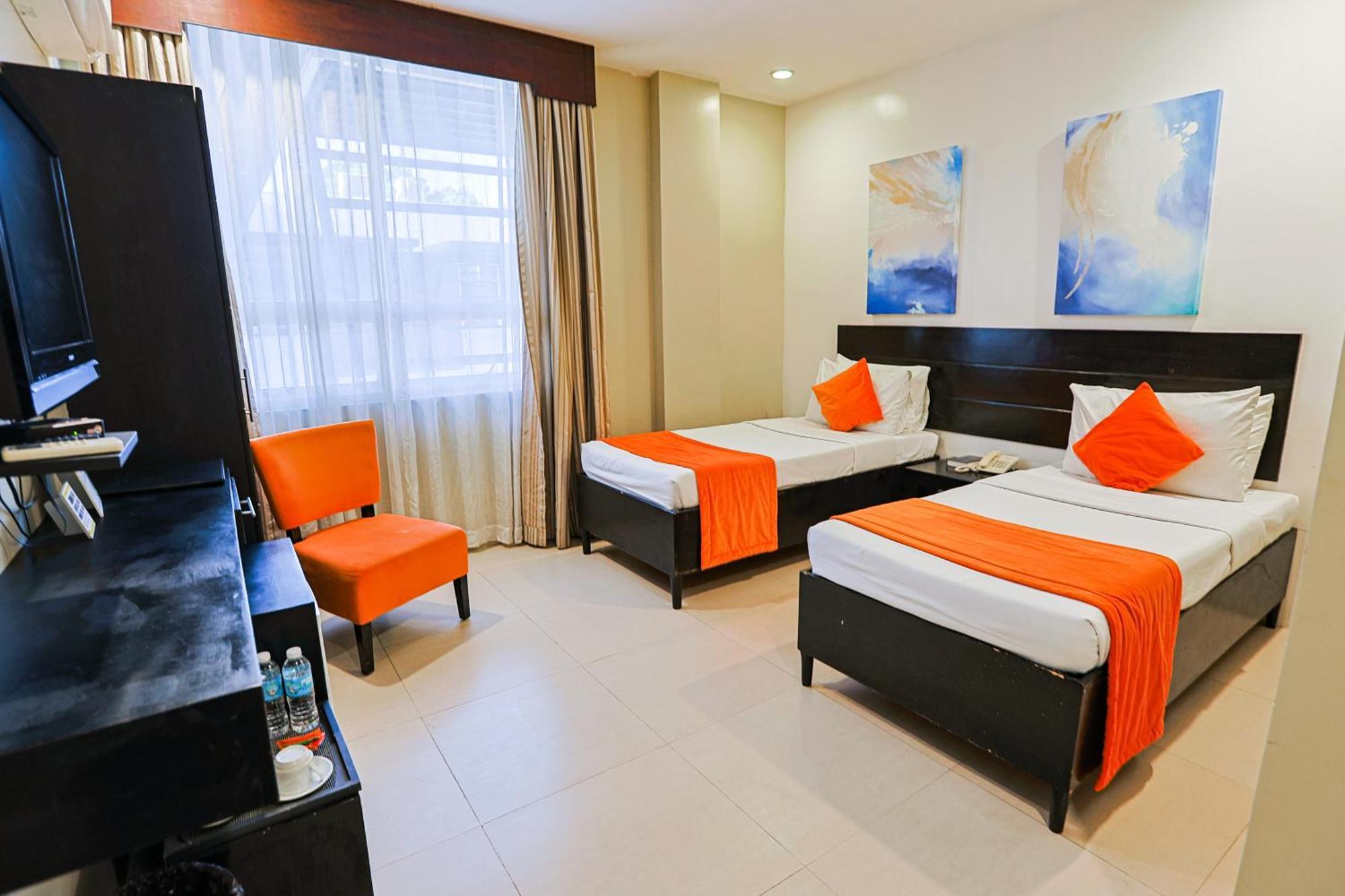 Holiday Suites Puerto Princesa Εξωτερικό φωτογραφία